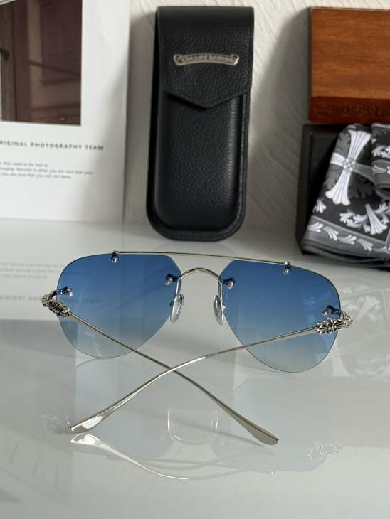 Picture of Chrome Hearts Sunglasses _SKUfw73585639fw